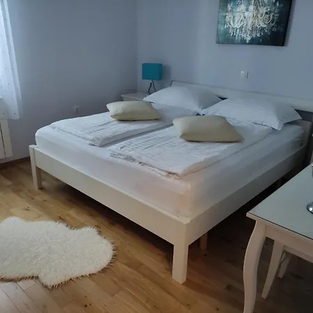 Roza Apartament